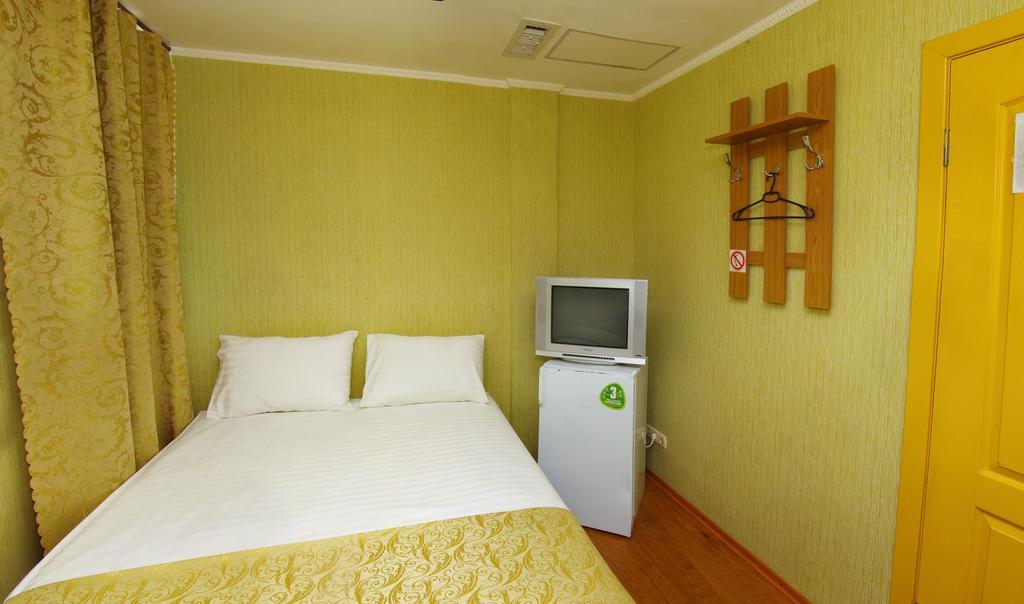 Tokyo Star Economy Hotel Oděsa Exteriér fotografie